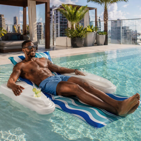 70745 PRD RioSunAdjChaiseLounge_Male_CG_RGB1600px
